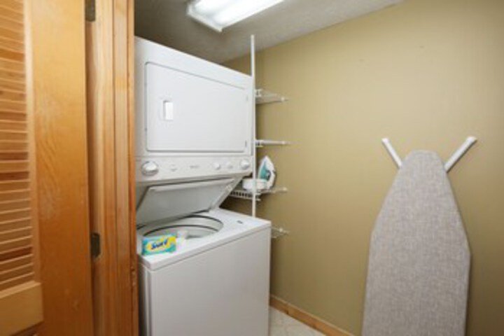 Laundry 7 of 25