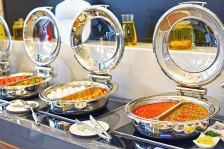 Dining 54 of 69