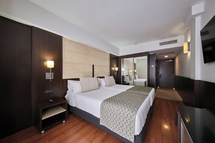 Room 25 of 88
