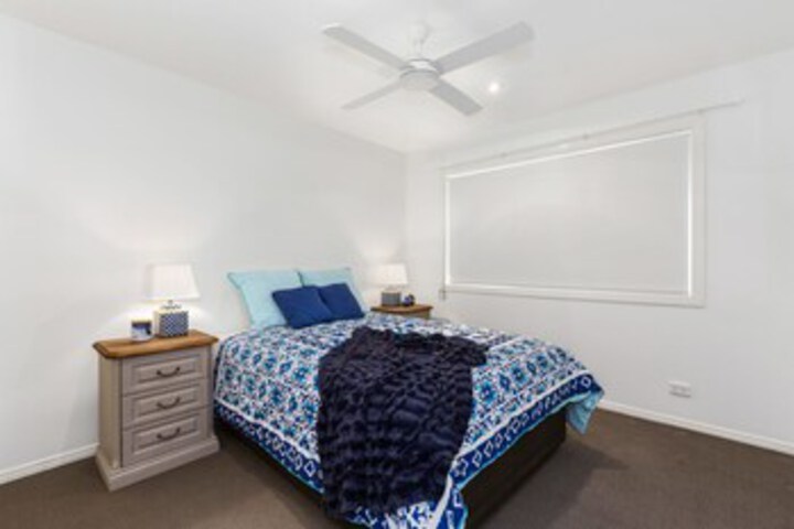 Room 9 of 14