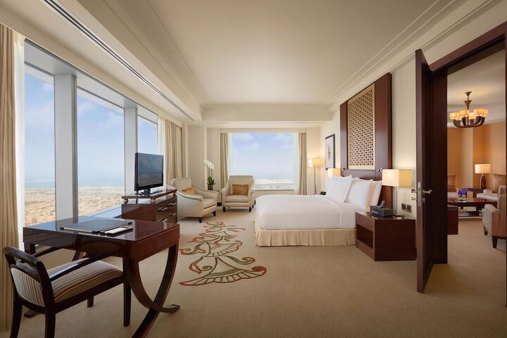 Room 34 of 113