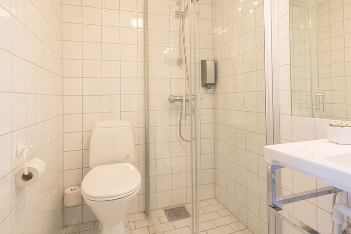 Room 40 of 74