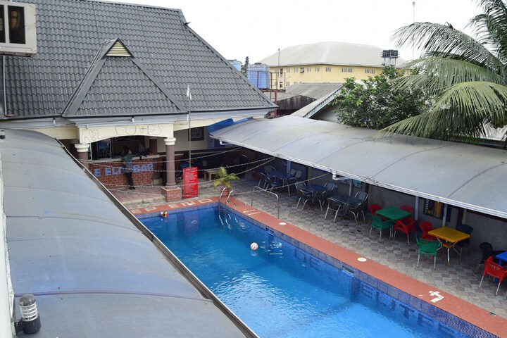Hotel 37 of 39