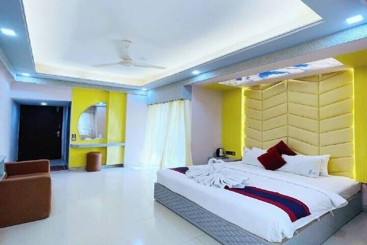 Room 10 of 22