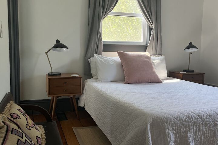Room 10 of 35