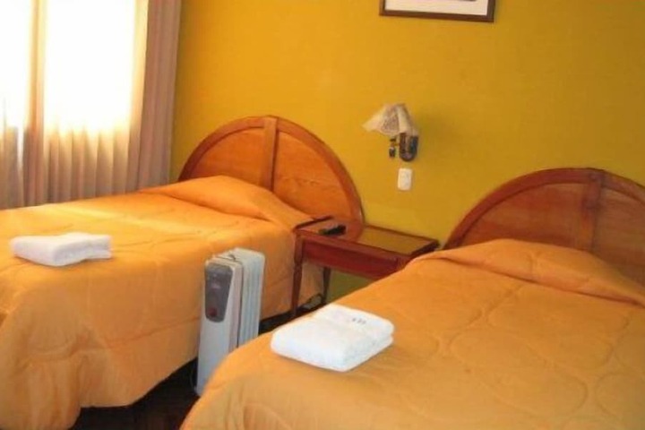 Room 8 of 30