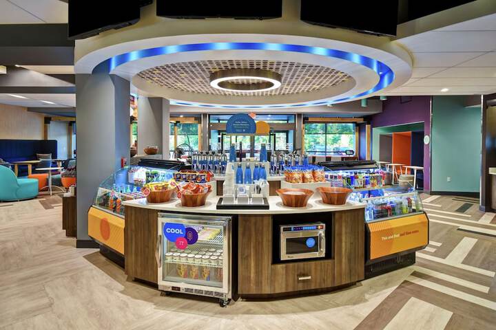 Snack bar