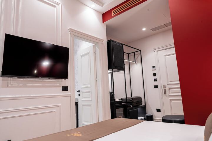 Room 25 of 82