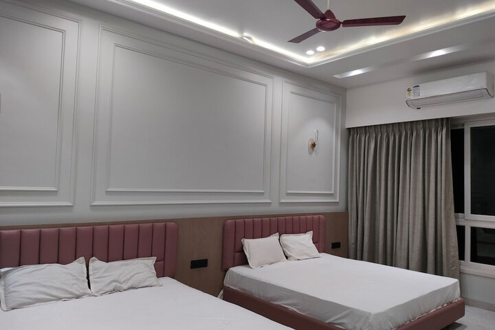 Room 2 of 11