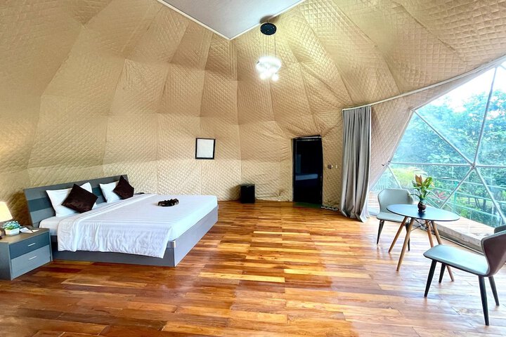 Room 50 of 151