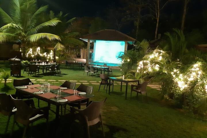 Hotel Exterior 23 of 29
