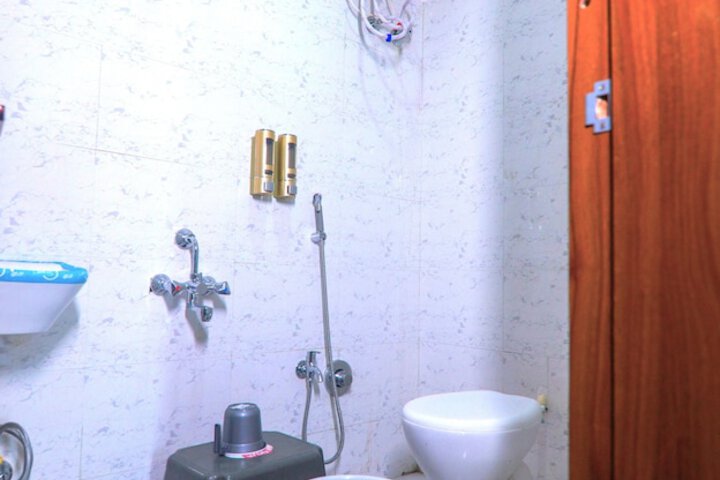 Room 21 of 24