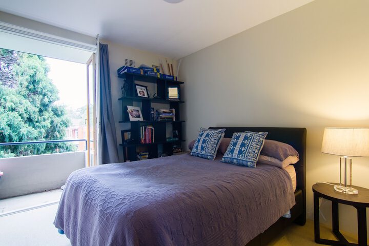 Room 2 of 8