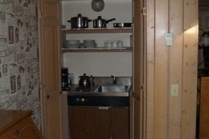 Room 12 of 24