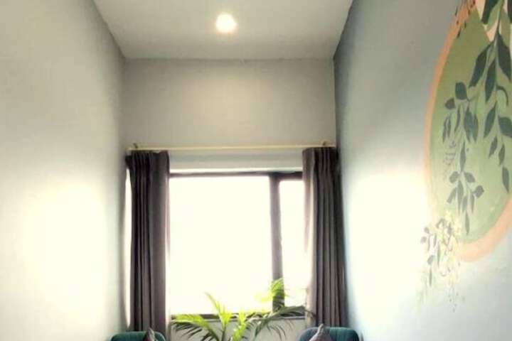 Room 53 of 114
