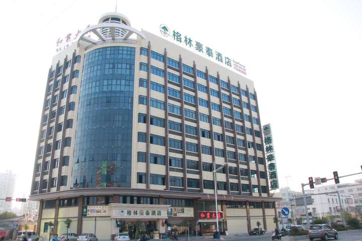 Hotel 42 of 42