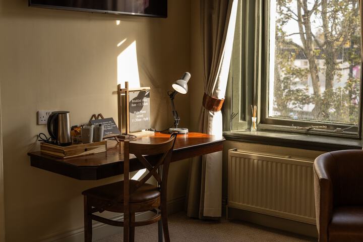 Room 2 of 24