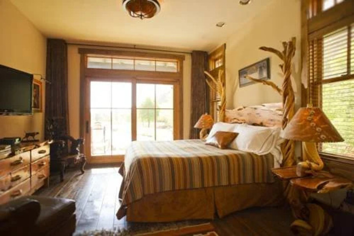 Exterior of KESSLER CANYON AUTOGRAPH COLLECTION