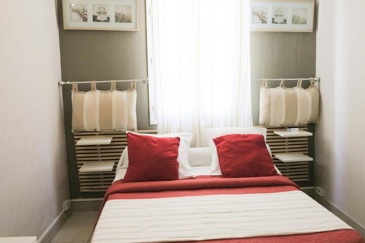 Room 11 of 44