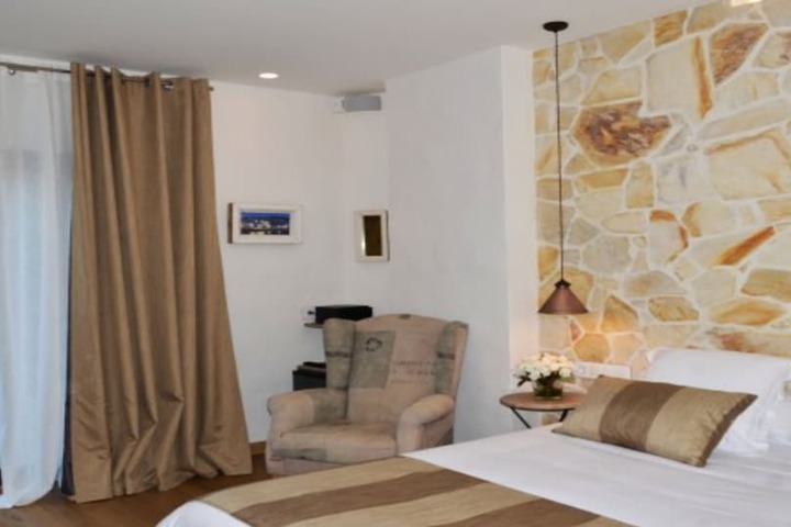 Room 15 of 72