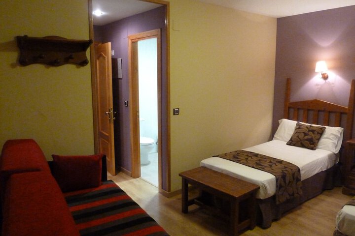 Room 5 of 31