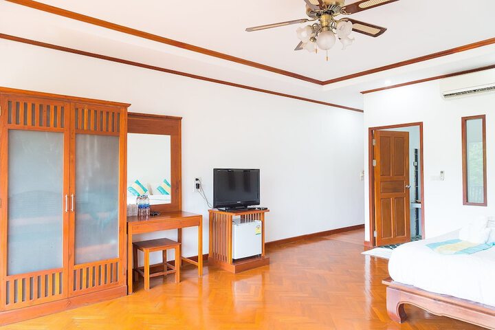 Room 5 of 58