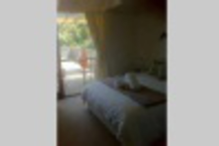 Room 4 of 66