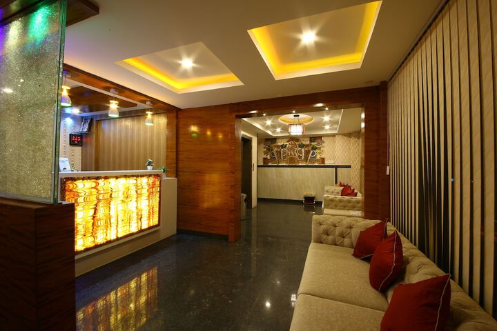 Hotel Interior 4 of 38