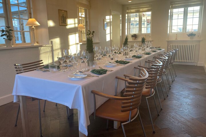 Dining 111 of 151