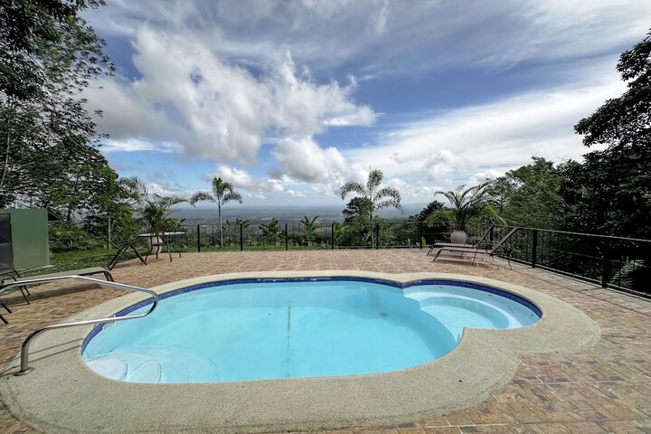 Pool 3 of 6