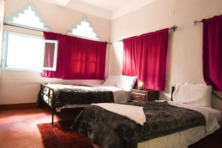 Room 10 of 25