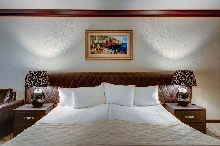Room 30 of 85