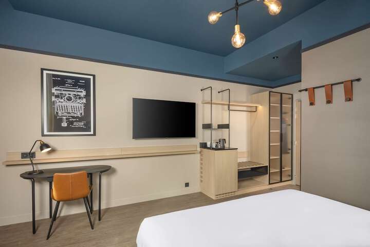 Room 14 of 47