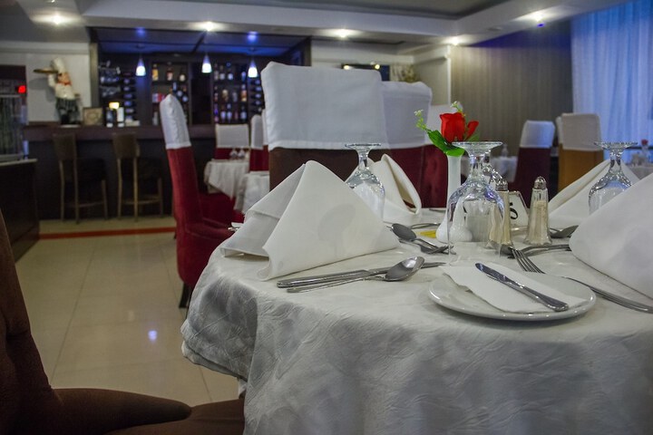 Dining 127 of 155