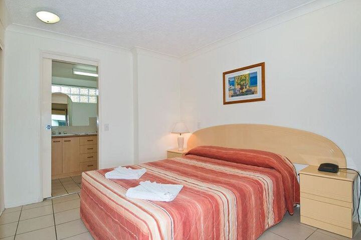 Room 2 of 12