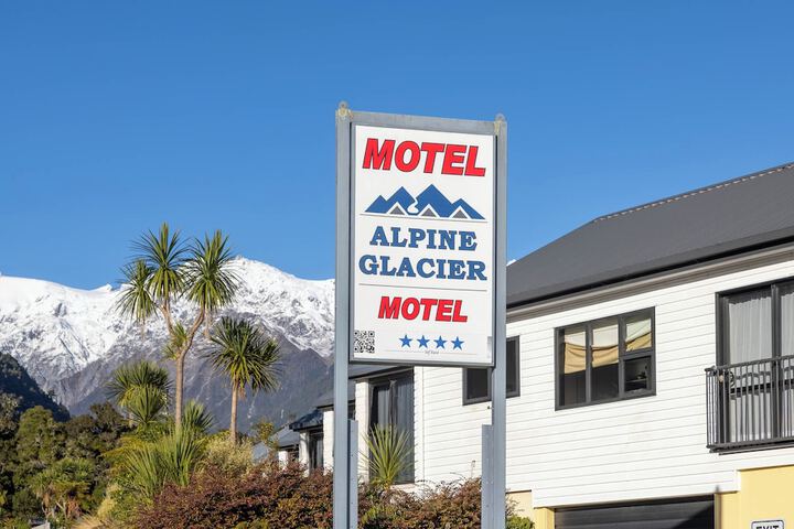 Photo of Alpine Glacier Motel