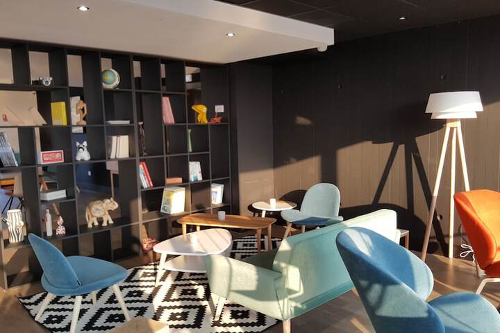 Hotel Interior 20 of 27