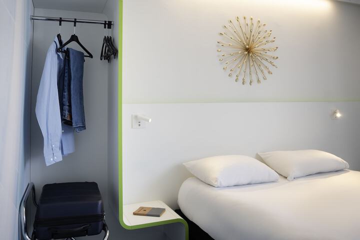 Room 10 of 55