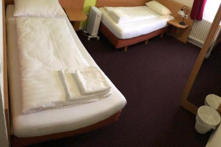 Room 3 of 5