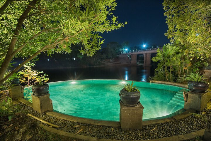 Pool 37 of 47