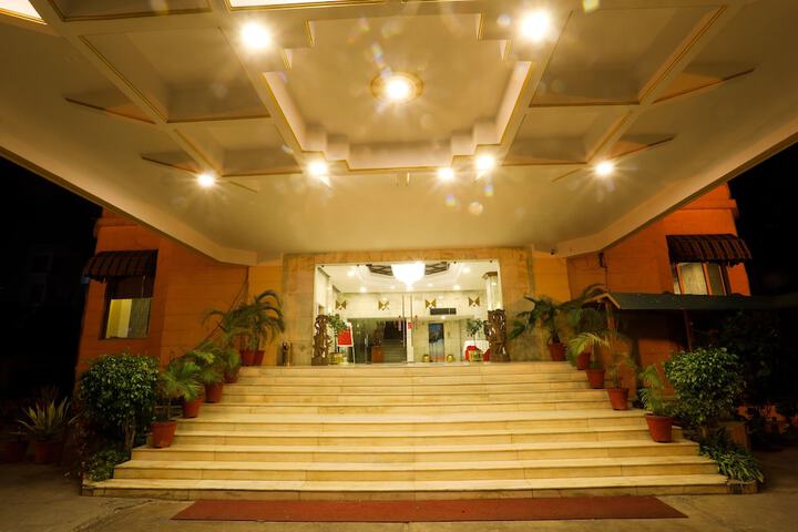 Hotel 55 of 60