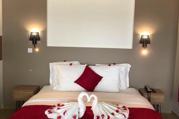 Room 32 of 138