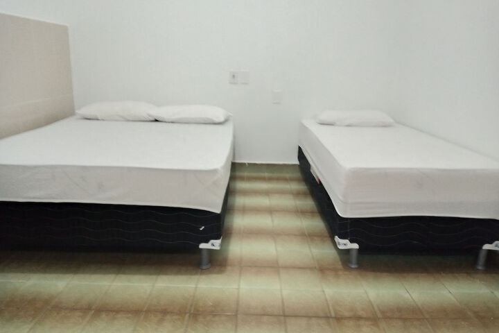 Room 11 of 20