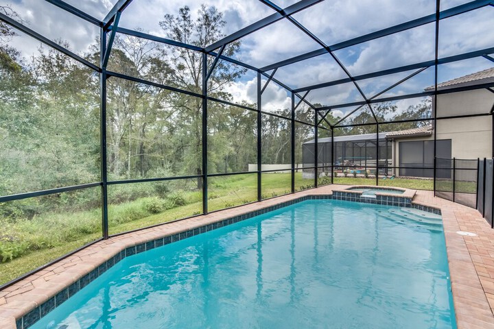 Pool 57 of 82