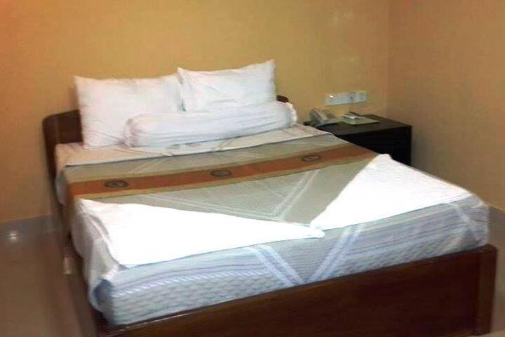 Golden Palace Hotel