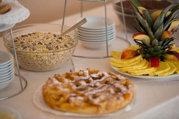 Breakfast/Coffee Service 19 of 40