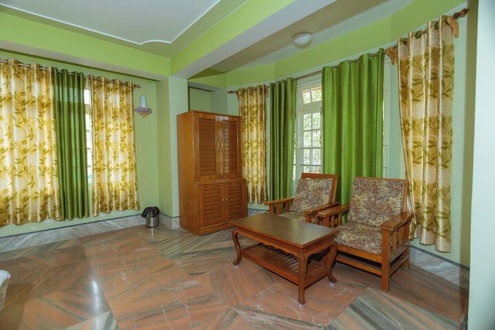 Room 27 of 60