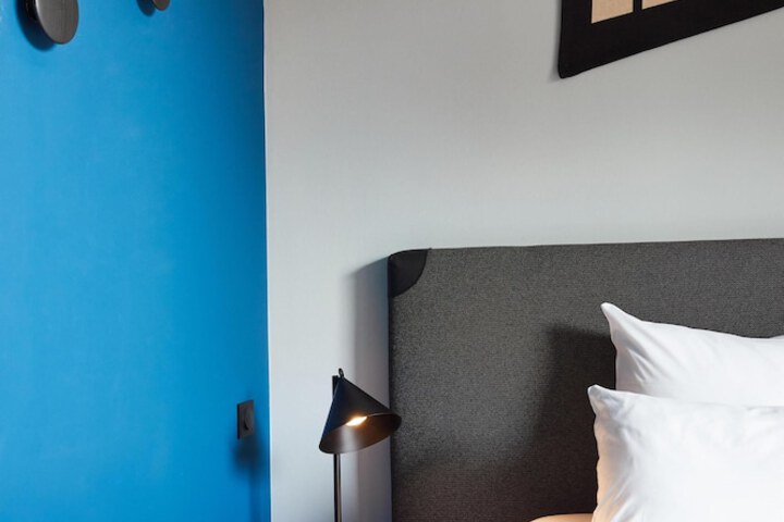 Room 27 of 123