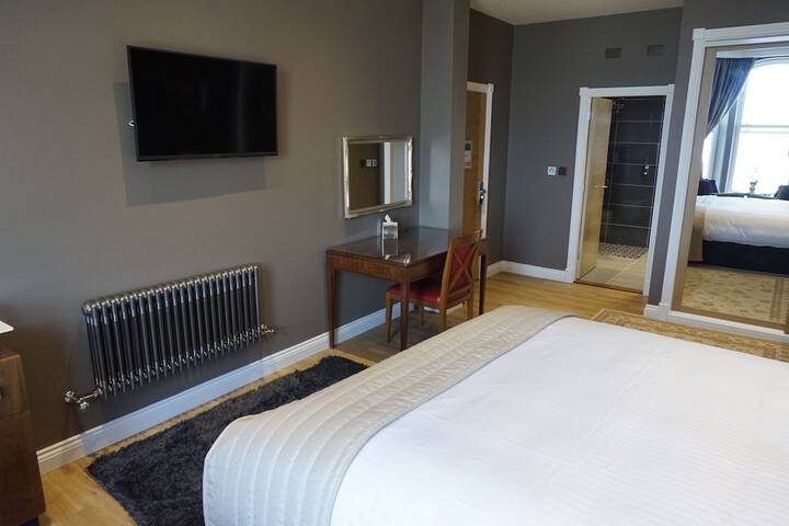 Room 15 of 95