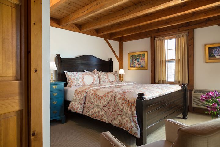 Room 4 of 35